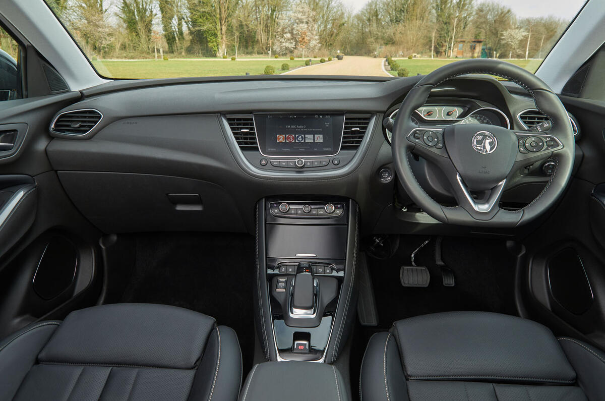 Vauxhall Grandland X Hybrid4 2020 road test review - dashboard