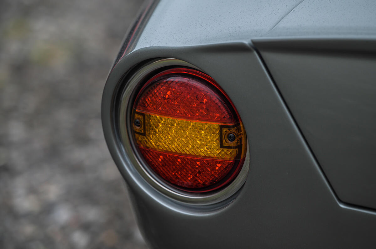 13 Wells Vertige 2021 first drive review rear lights