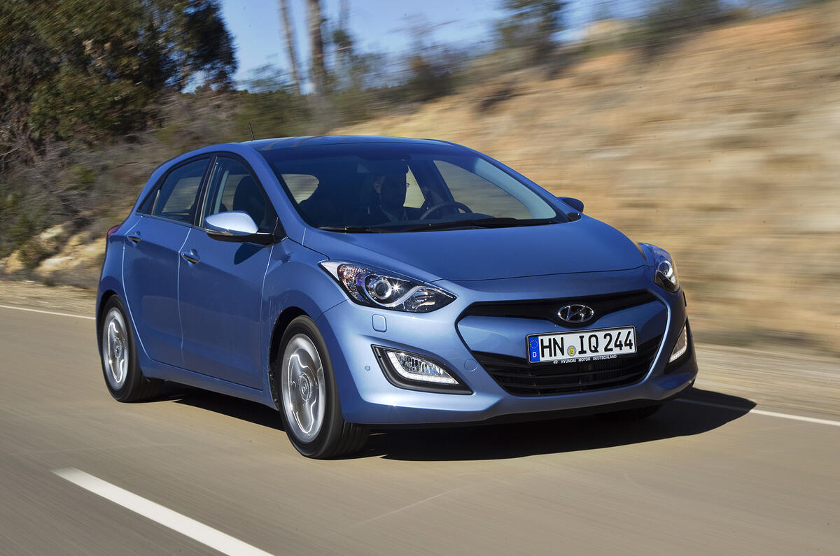 Hyundai I30 1 6 Crdi Blue Drive Style Nav 12 Review Autocar