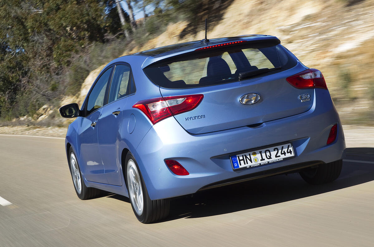 Hyundai I30 1 6 Crdi Blue Drive Style Nav 12 Review Autocar