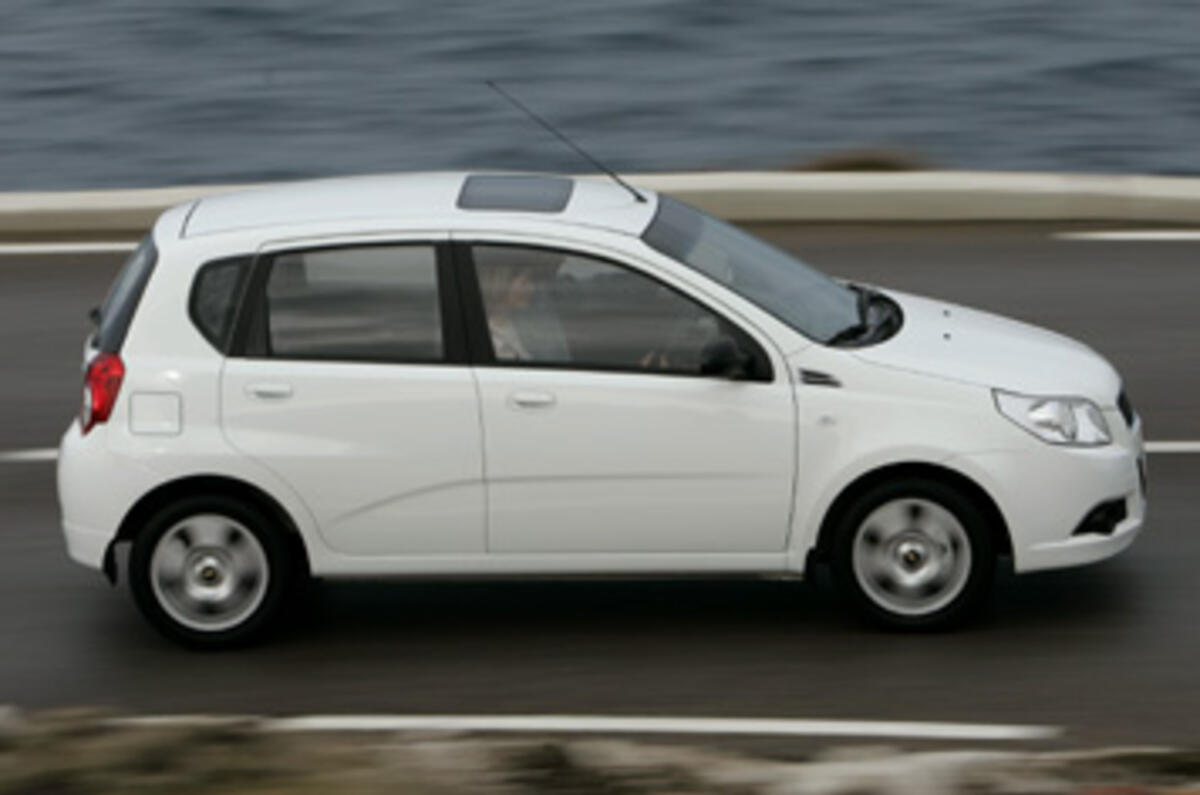 Chevrolet aveo 1