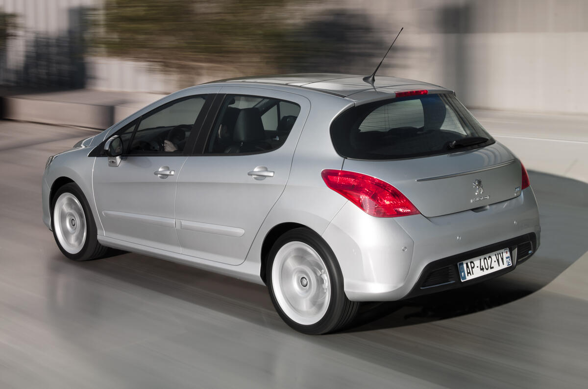 Peugeot 308 1.6 e-HDi SR 2011 first drive