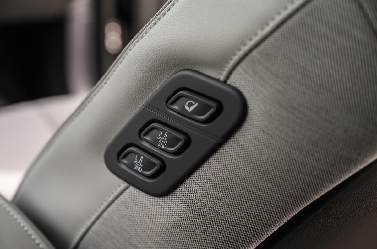 14 hyundai ioniq 5 2021 fd norway plates seat controls