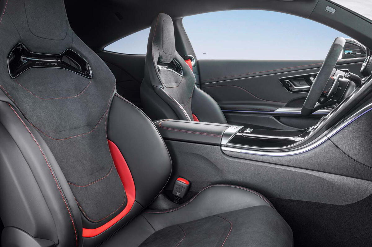 14 Mercedes AMG CLE 53 2024 compte-rendu Sièges AMG Performance