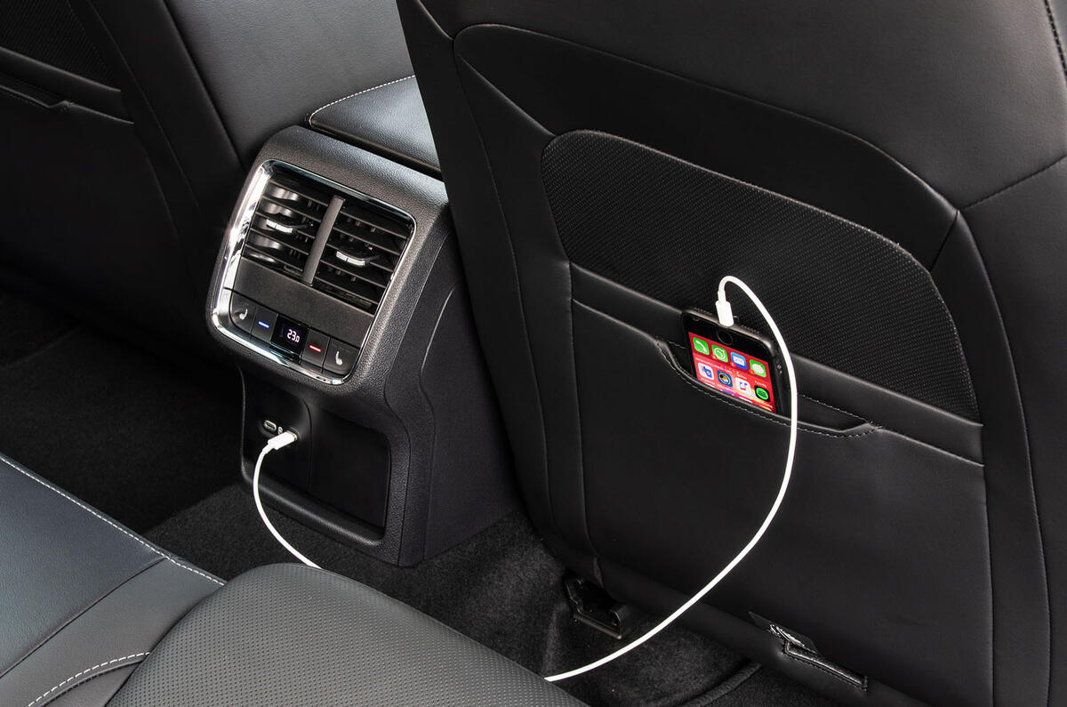 Skoda Octavia Estate 2020 road test review - rear climate