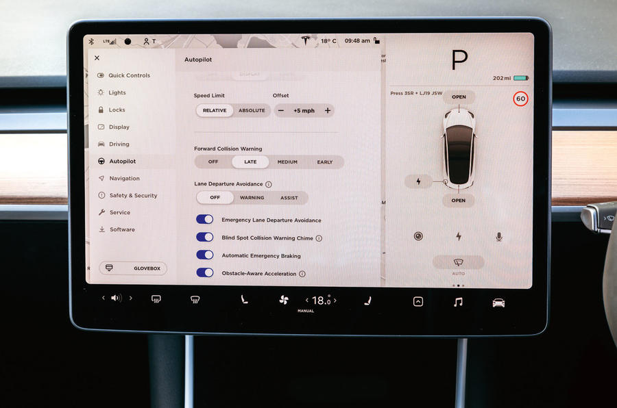 Essai routier de la Tesla Model 3 - Paramètres du pilote automatique