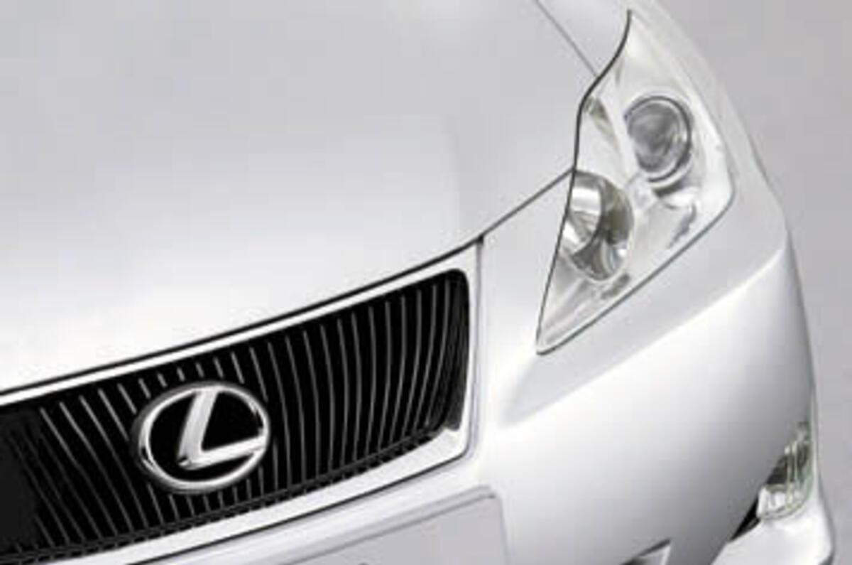 Lexus IS250 Autocar