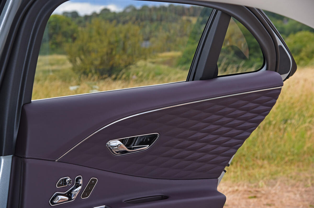 15 Bentley Flying Spur Hybrid RT 2022 3D door panel