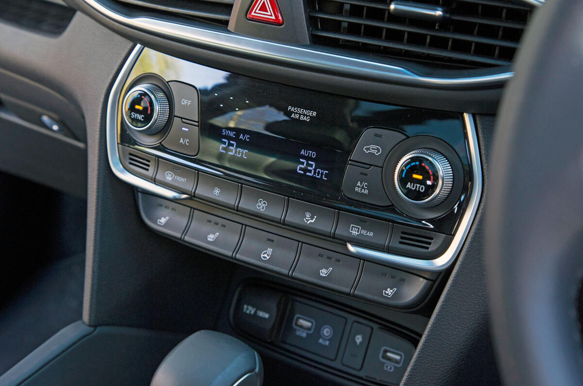 Hyundai Santa Fe 2019 road test review - climate controls