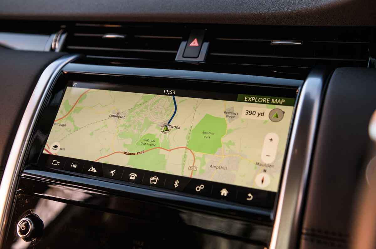 Land Rover Discovery Sport 2020 road test review - infotainment
