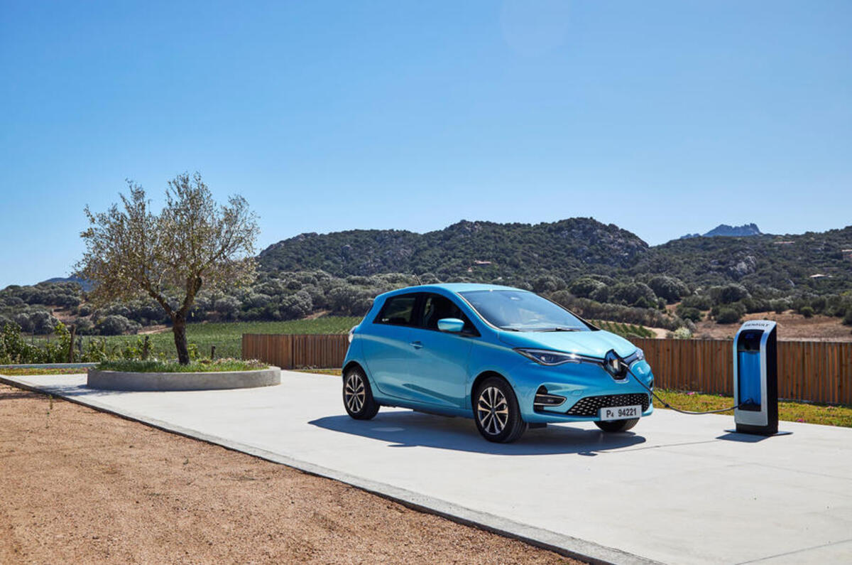 Renault Zoe 2020 road test review - static front