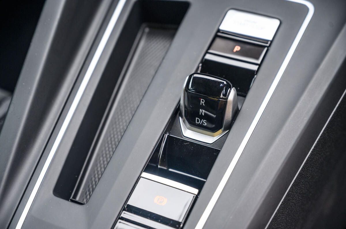 Volkswagen Golf 2020 road test review - gearstick