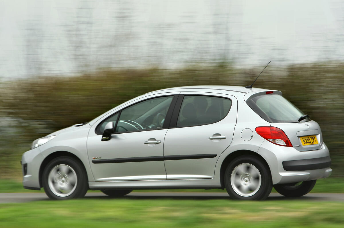 Peugeot 7 1 6 Hdi Sport Review Autocar
