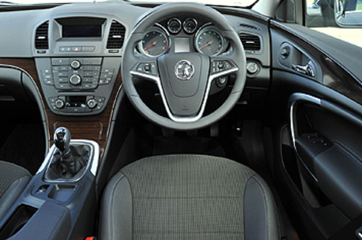 Vauxhall Insignia Ecoflex SE review Autocar