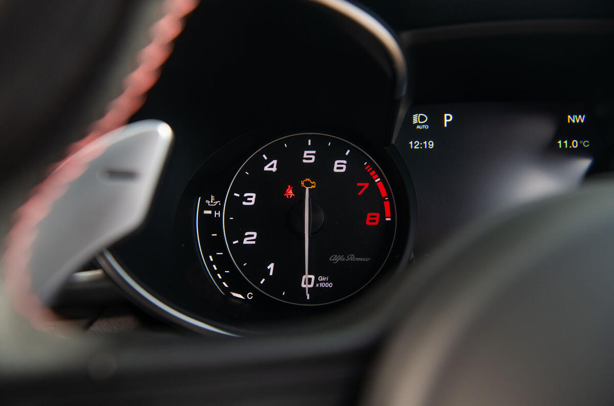Alfa Romeo Stelvio Quadrifoglio 2019 road test review - analogue dials