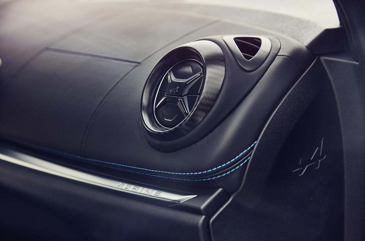 Alpine A110 2018 road test review air vents