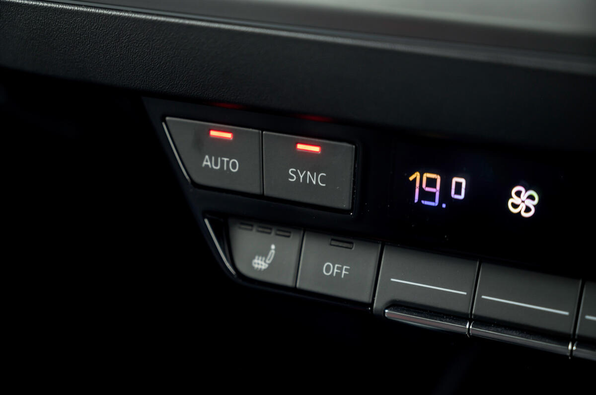 16 Audi Q4 E tron 2021 RT hero heating controls