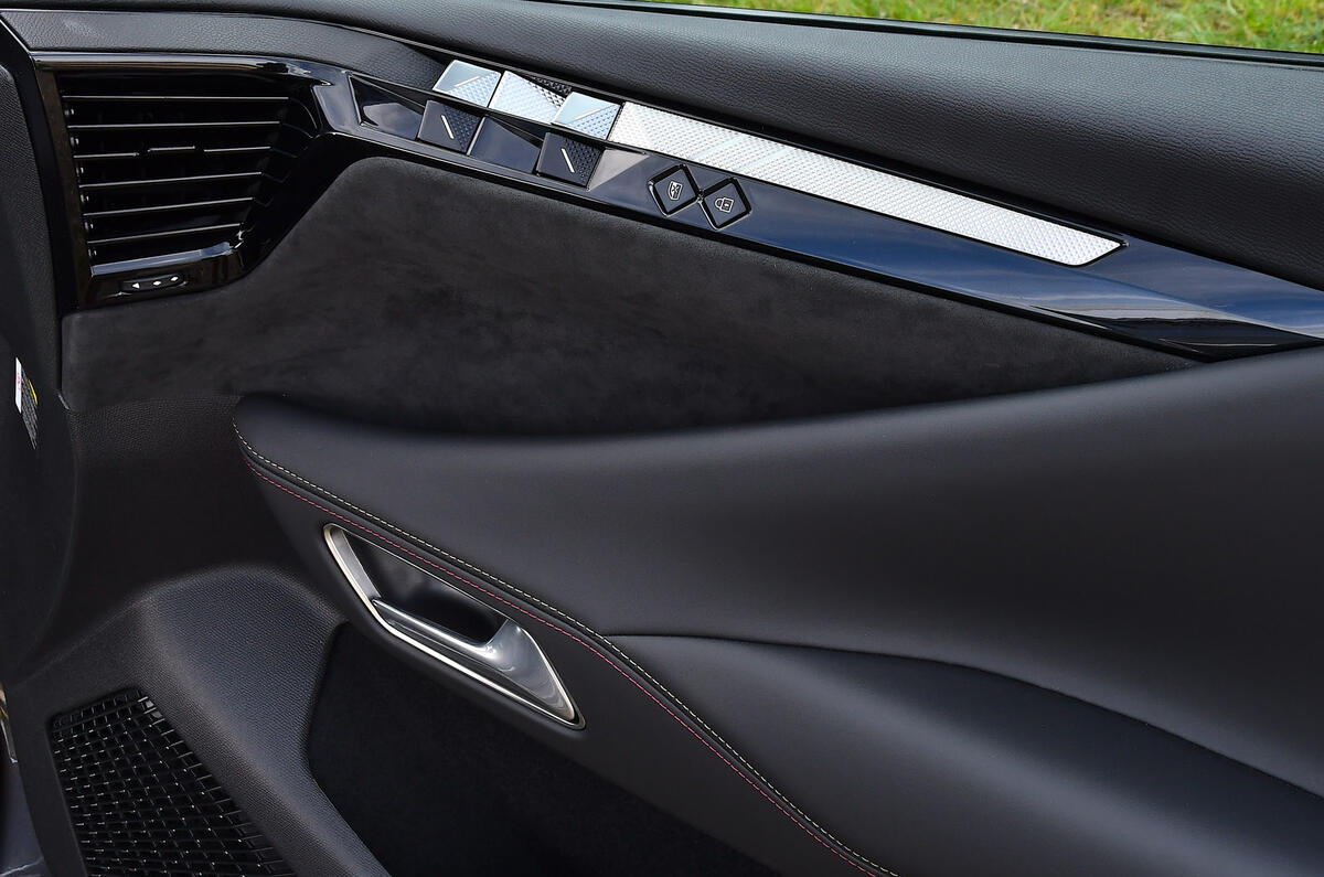 16 DS DS4 E Tense 225 RT 2022 door card window switches