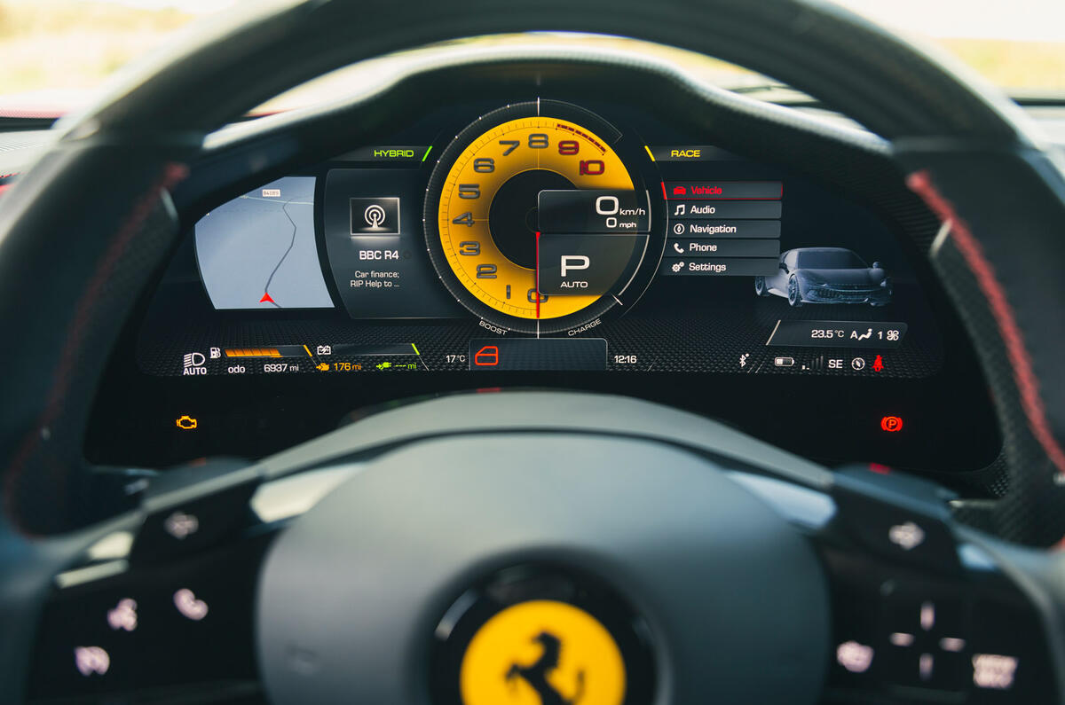 16 Ferrari 296 GTB RT 2023 infotainment