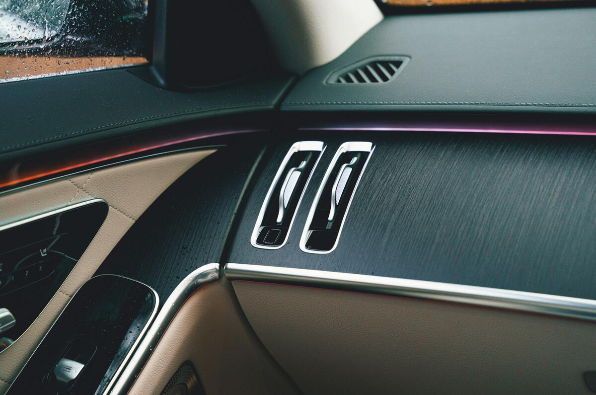 16 Mercedes Benz S Class 2022 road test review interior trim