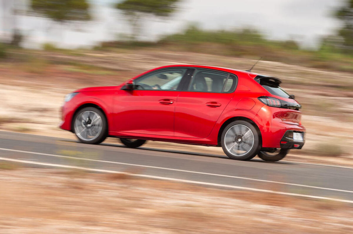 Peugeot 208 2020 road test review - on the road side