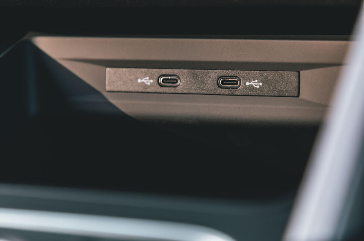 Your Seat Leon'S Usb Port: Don'T Make This Mistake Before You Charge Again! - 78qfi3a