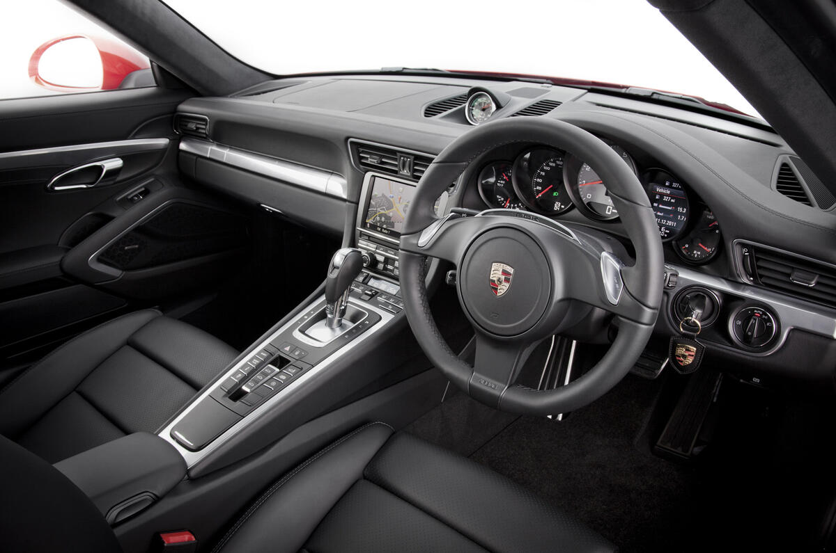 Porsche 911 Carrera S PDCC Autocar