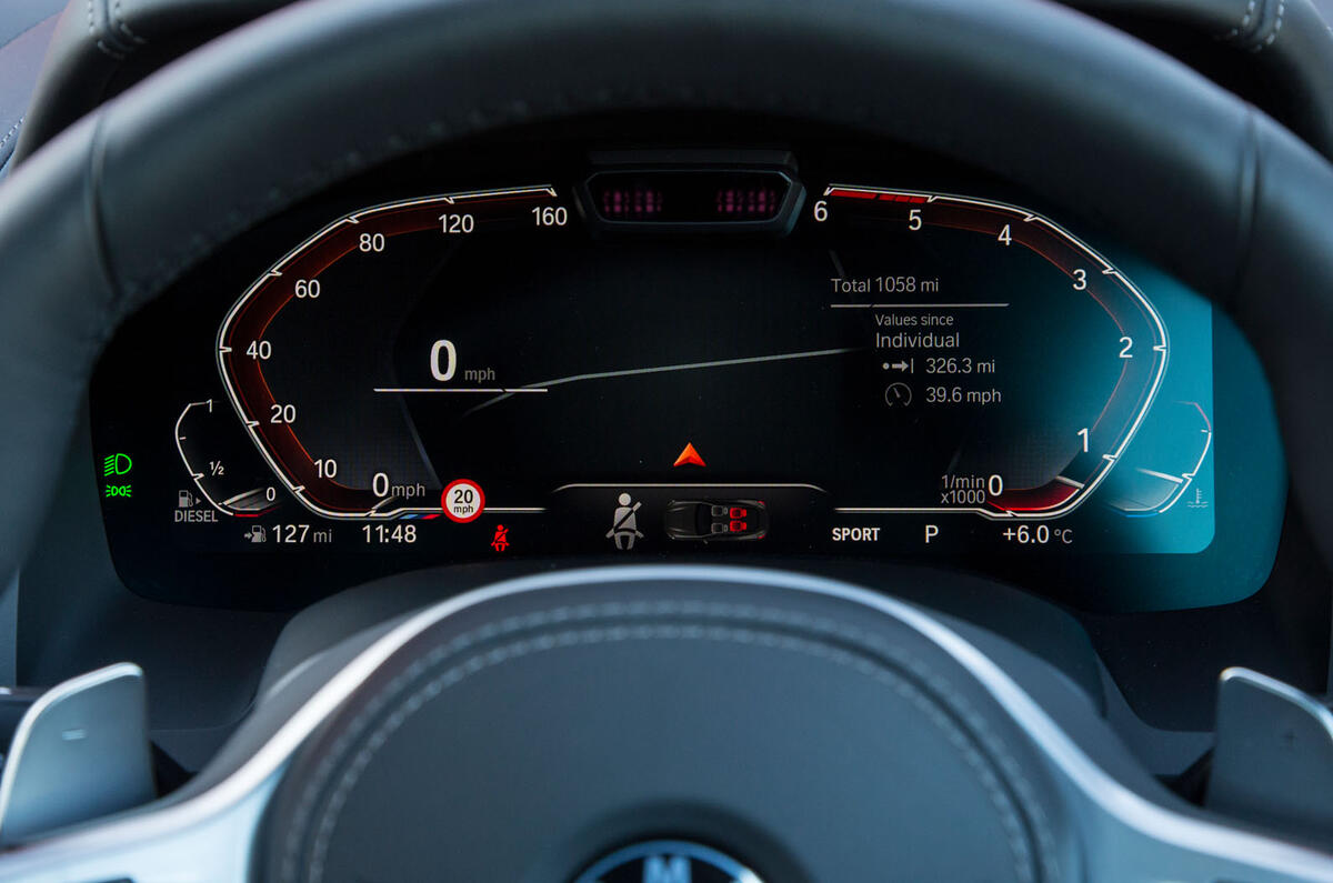 BMW 8 Series Coupé 2019 road test review - digital instruments
