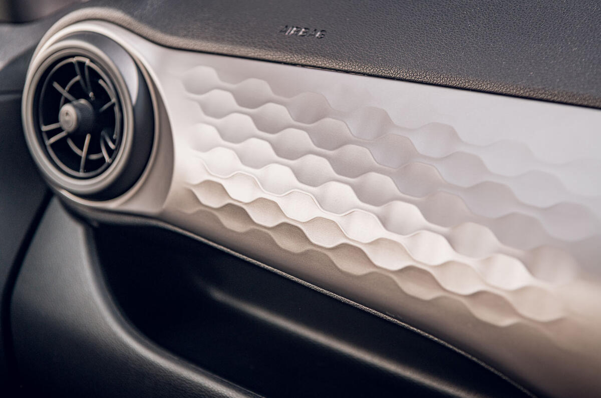 Hyundai i10 2020 road test review - interior trim
