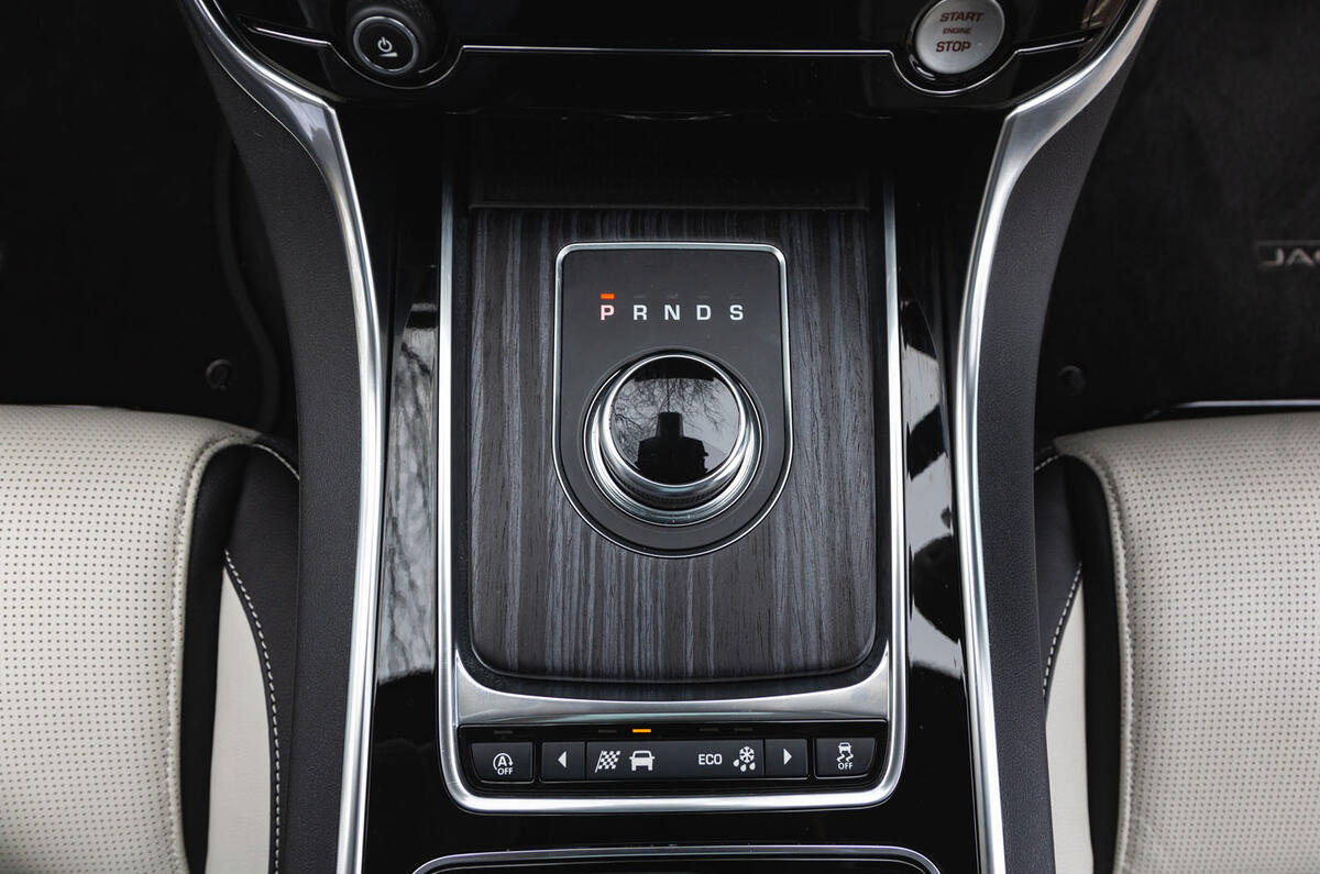 Jaguar XF Sportbrake 2019 road test review - centre console