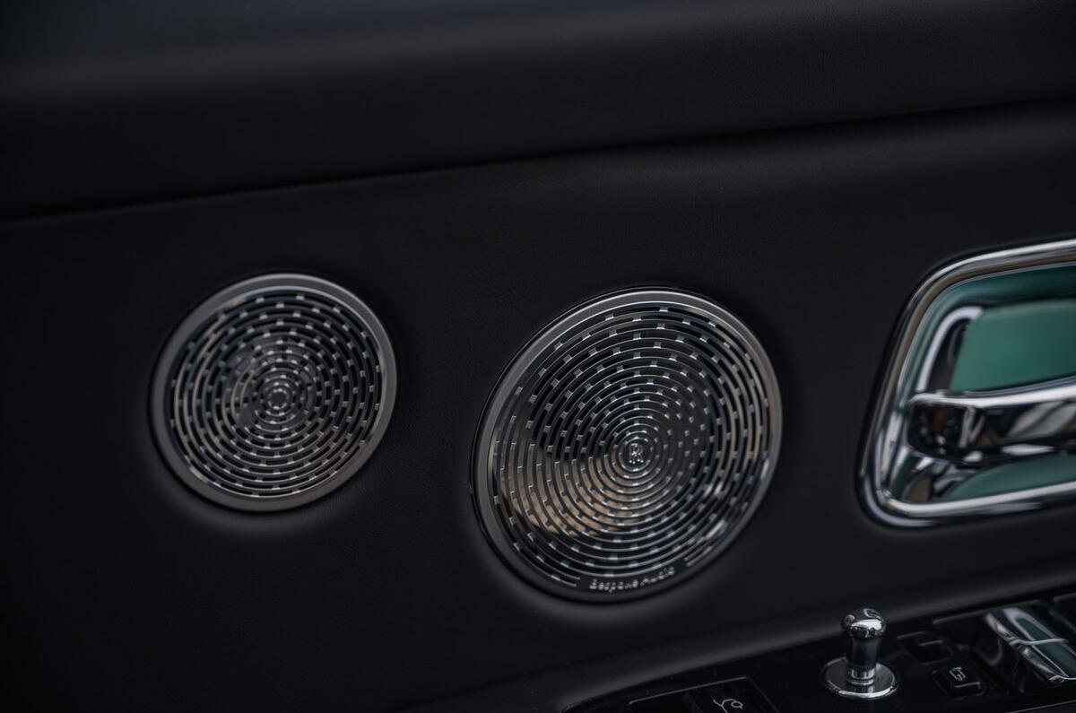 Rolls Royce Cullinan 2020 road test review - speakers