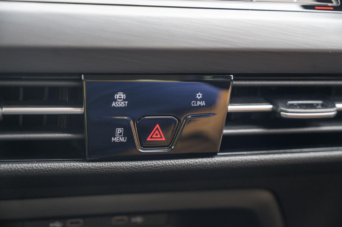 Volkswagen Golf 2020 road test review - climate shortcuts