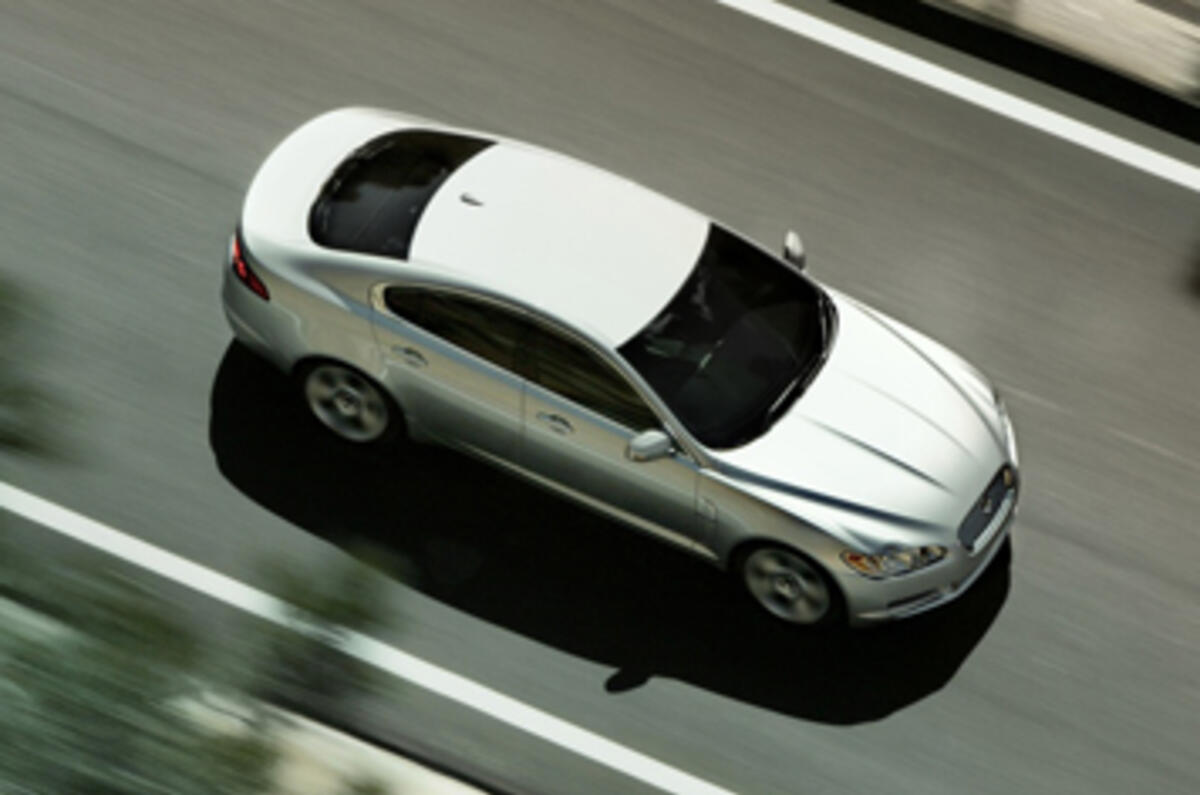Jaguar XF 4.2 V8