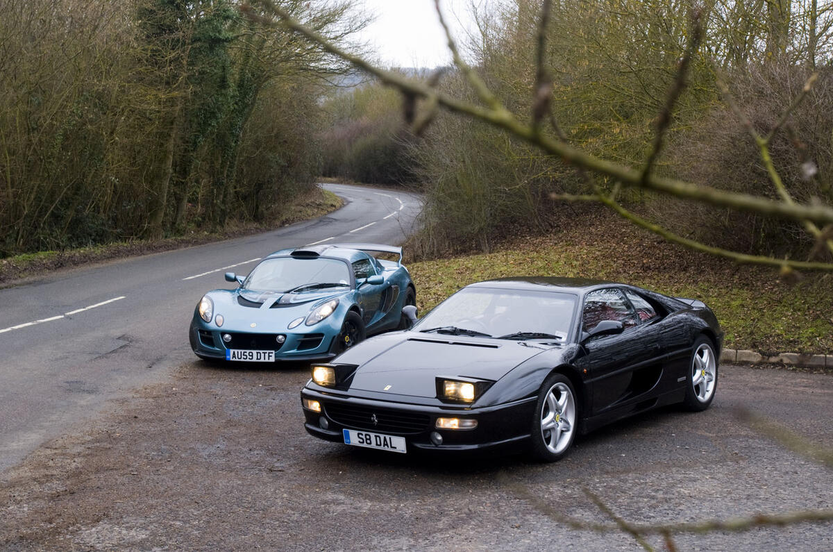 Lotus Exige 260 v Ferrari F355 Autocar