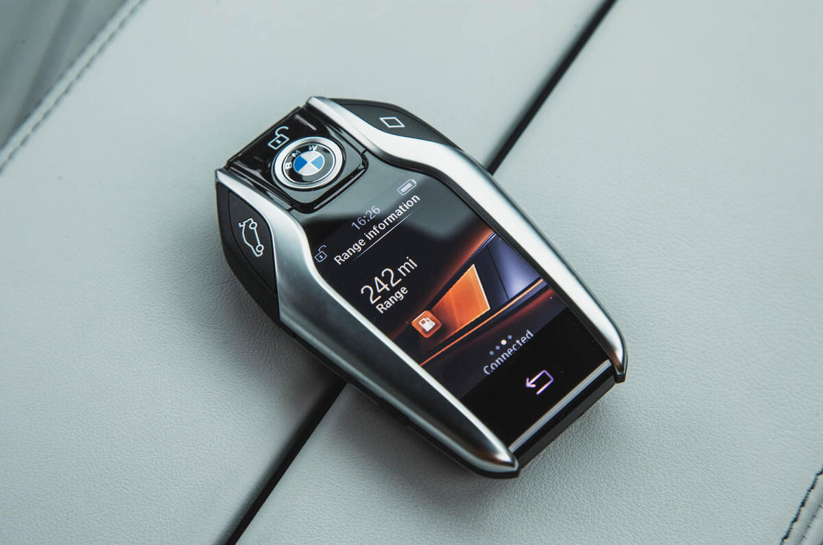 BMW M5 2018 review Display Key