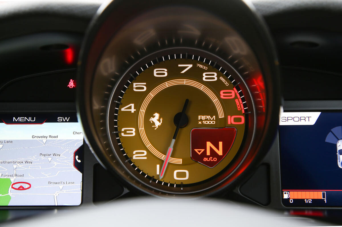 Ferrari 812 Superfast 2018 road test review central dial