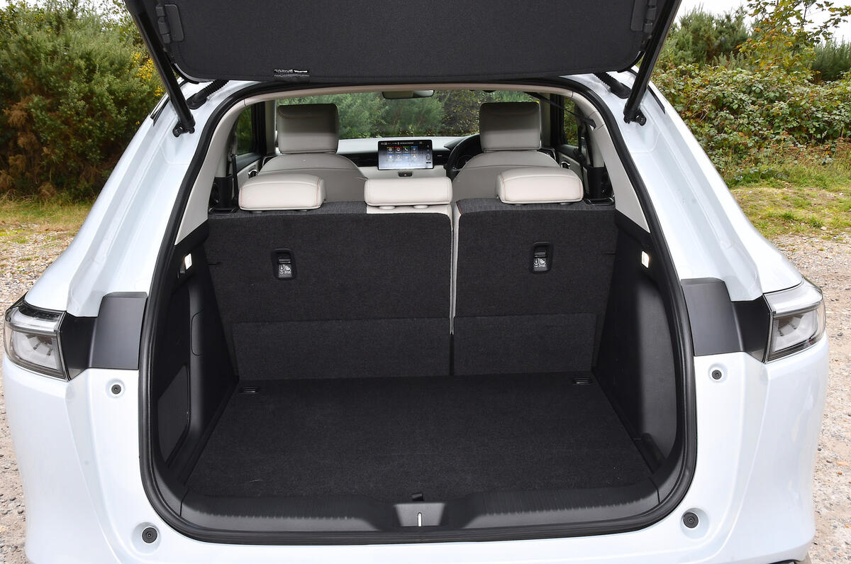 18 Honda HR V 2021 road test review boot