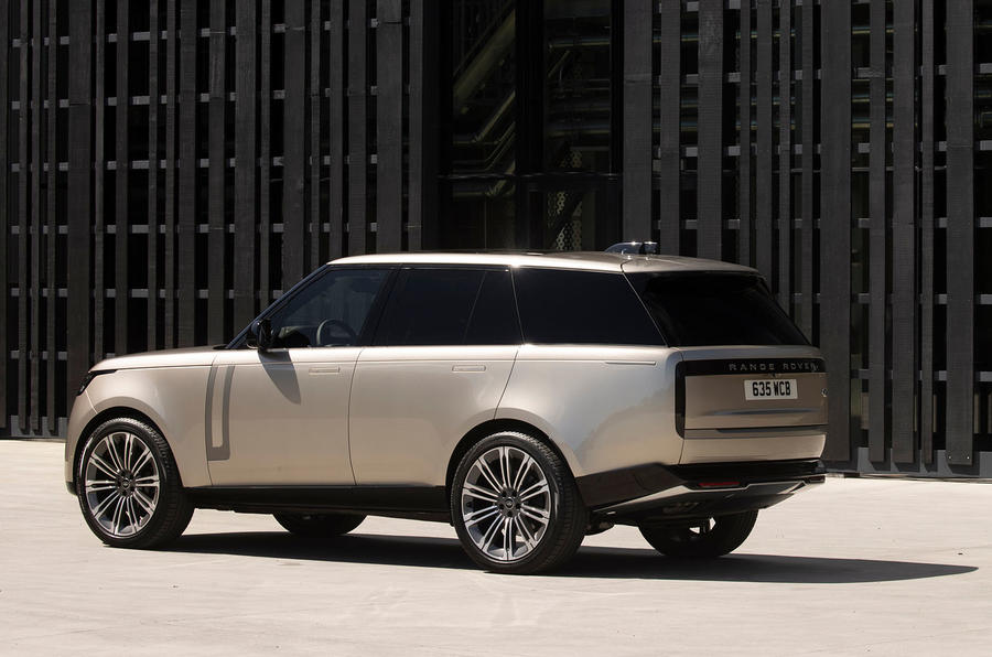 18 Land Rover Range Rover 2022 : premier essai routier - statique
