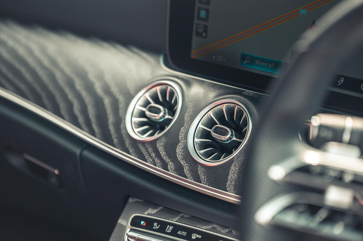 18 Mercedes Benz E Class Cabriolet 2021 road test review air vents
