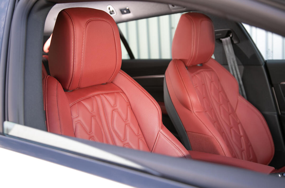 Peugeot 508 SW 2019 review - seat details