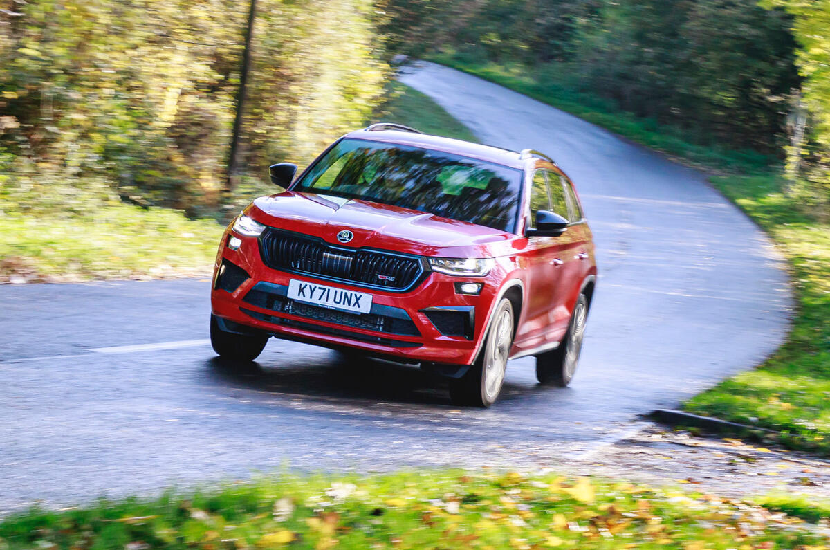 18 Skoda Kodiaq vRS 2022 road test cornering front