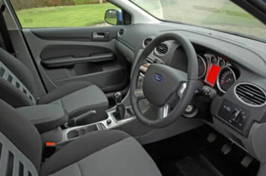 Ford Focus 1 6 Zetec Review Autocar