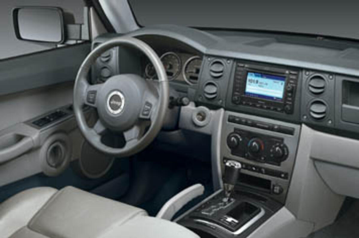 2007 56 Jeep Commander 5 7 V8 Hemi Limited 7 Seater Auto 322bhp