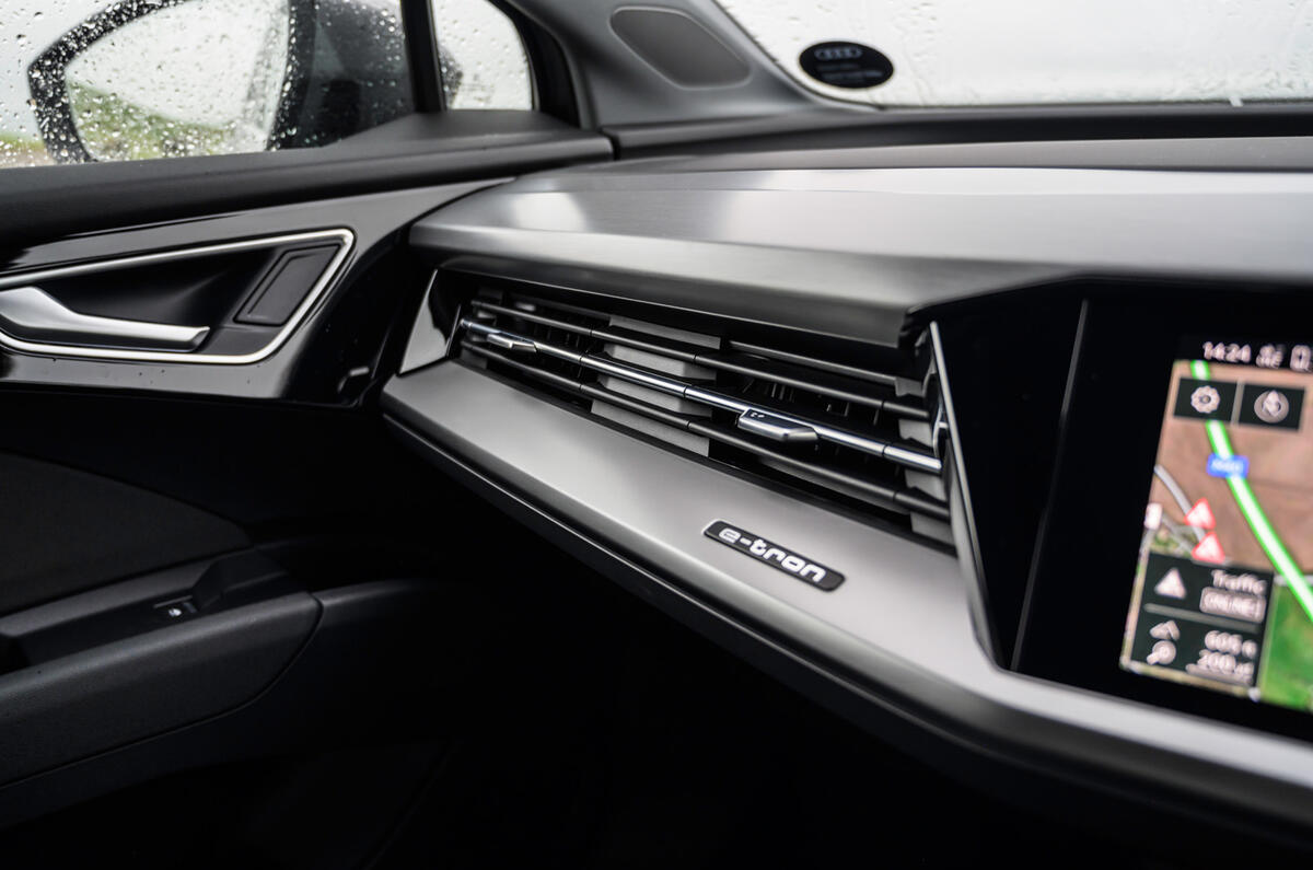 19 Audi Q4 E tron 2021 RT hero air vents