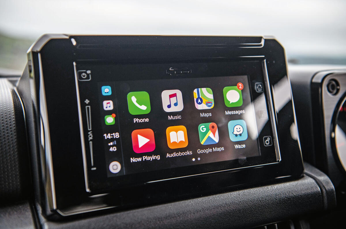 Suzuki Jimny 2018 road test review - infotainment