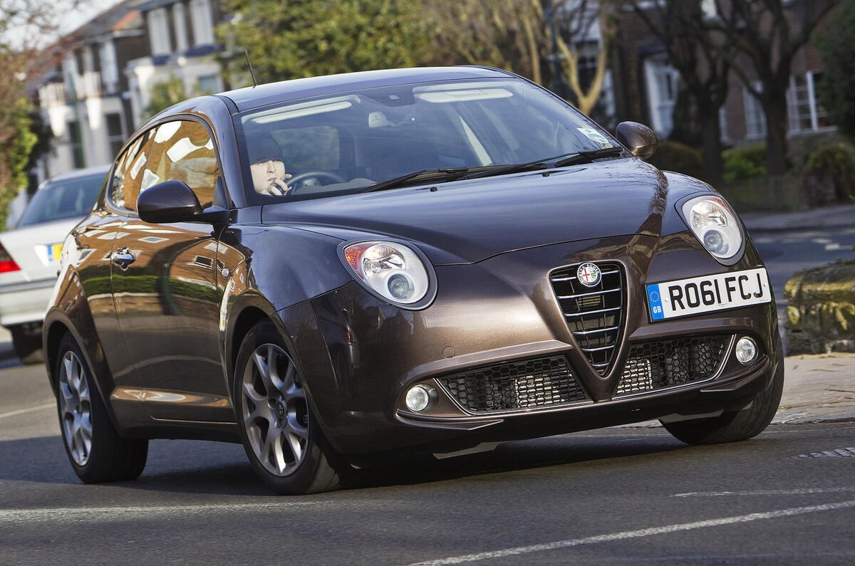 Alfa Romeo Mito cornering