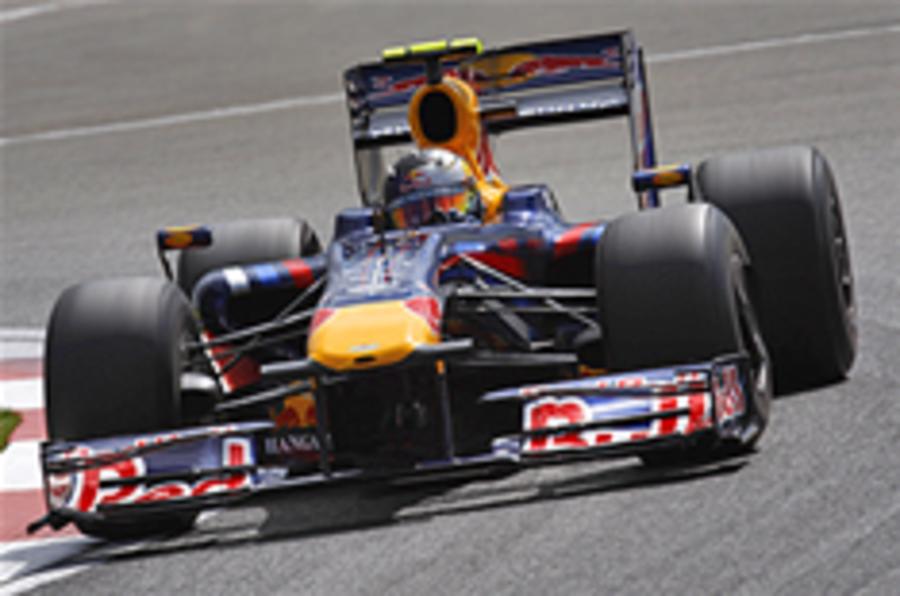Vettel sets Silverstone pace