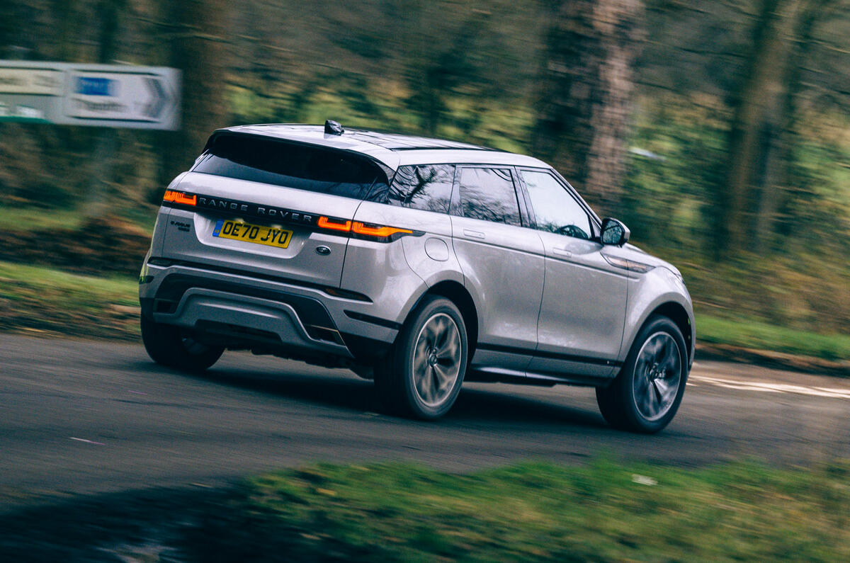 2 Land Rover Range Rover Evoque 2021 test routier revue héros arrière