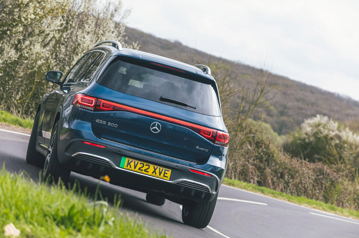 2 Mercedes Benz EQB RT 2022 rear corner