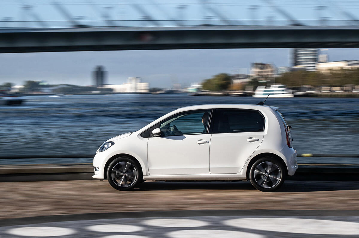 SKoda Citigo-e IV 2020 road test review - hero side